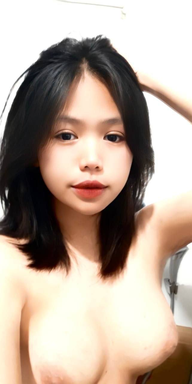 Dù biết sai trái nhưng thầy giáo trẻ lại bị cô học trò dẫn vào khách sạn